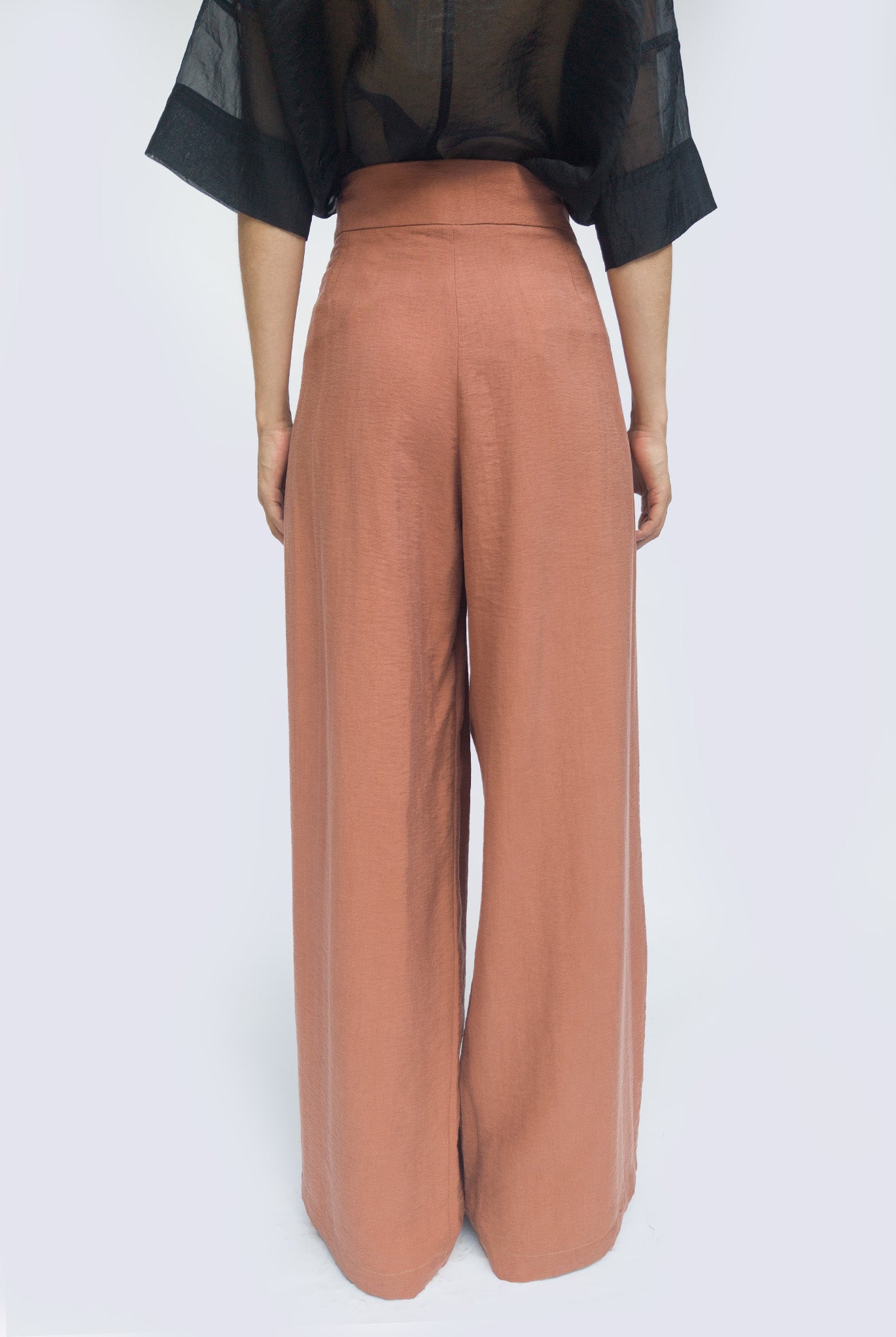 Wide-leg Pants