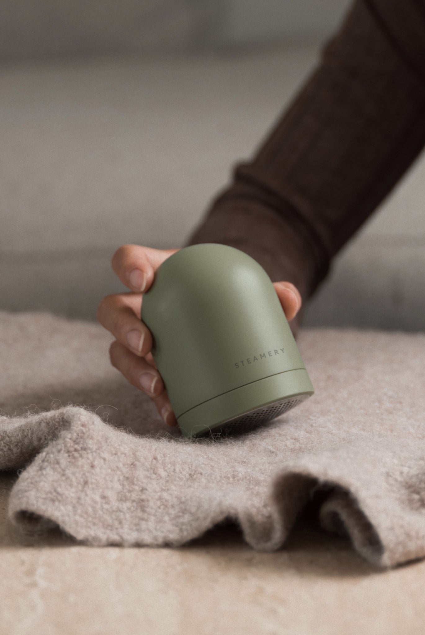 Steamery Pilo 2 Fabric Shaver - Sage