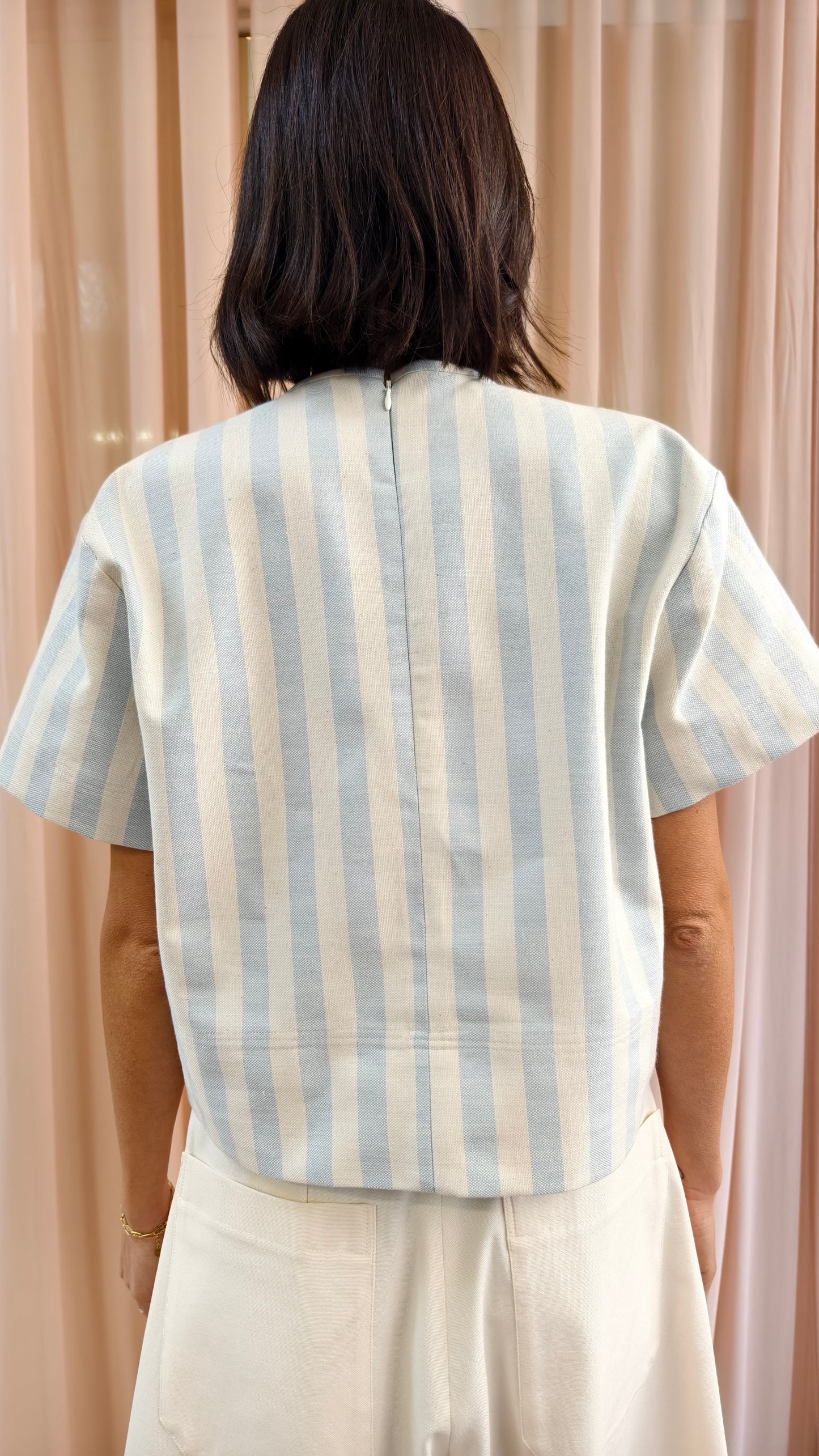 Top scollo a V in cotone rigato