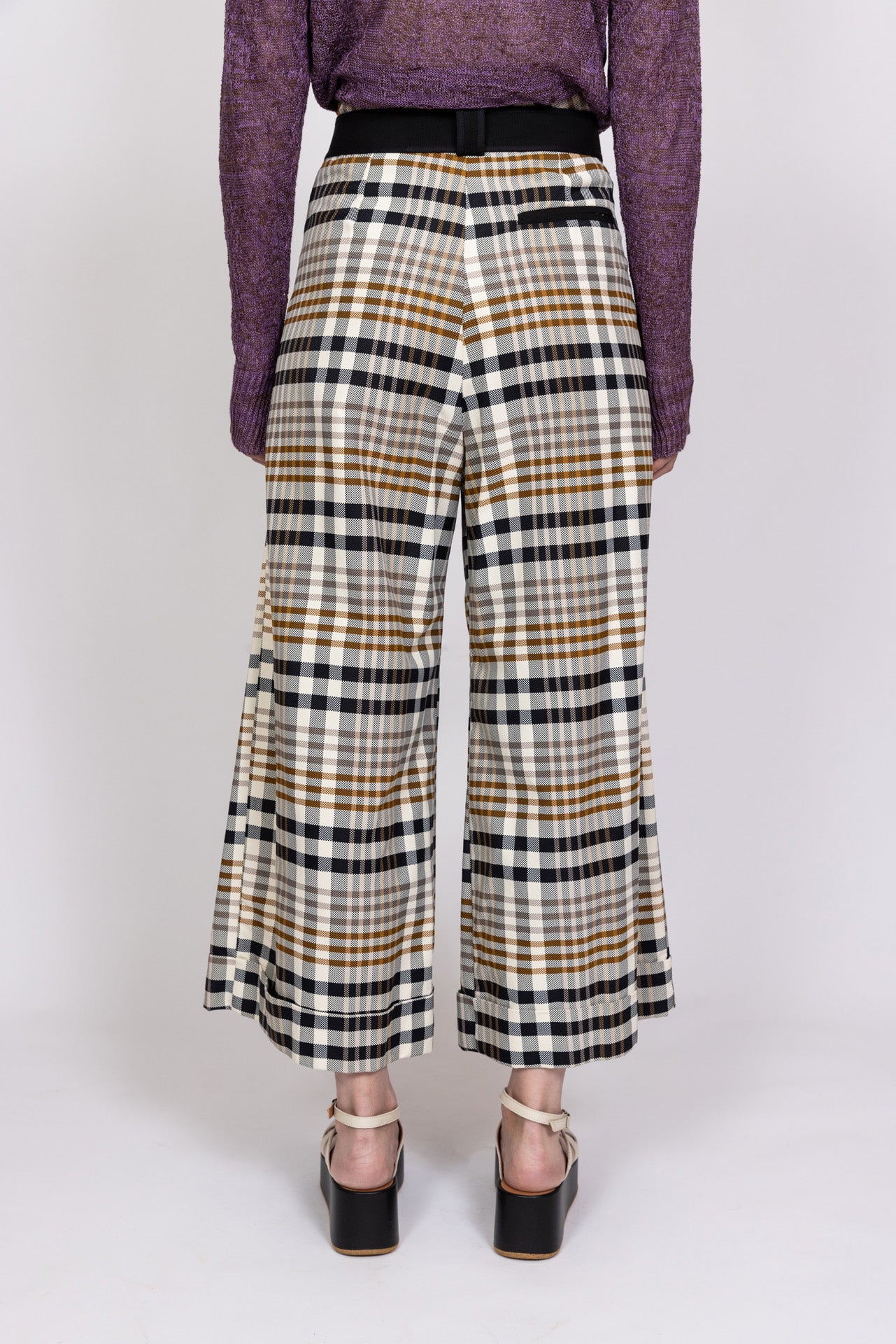 Pantalone a vita alta