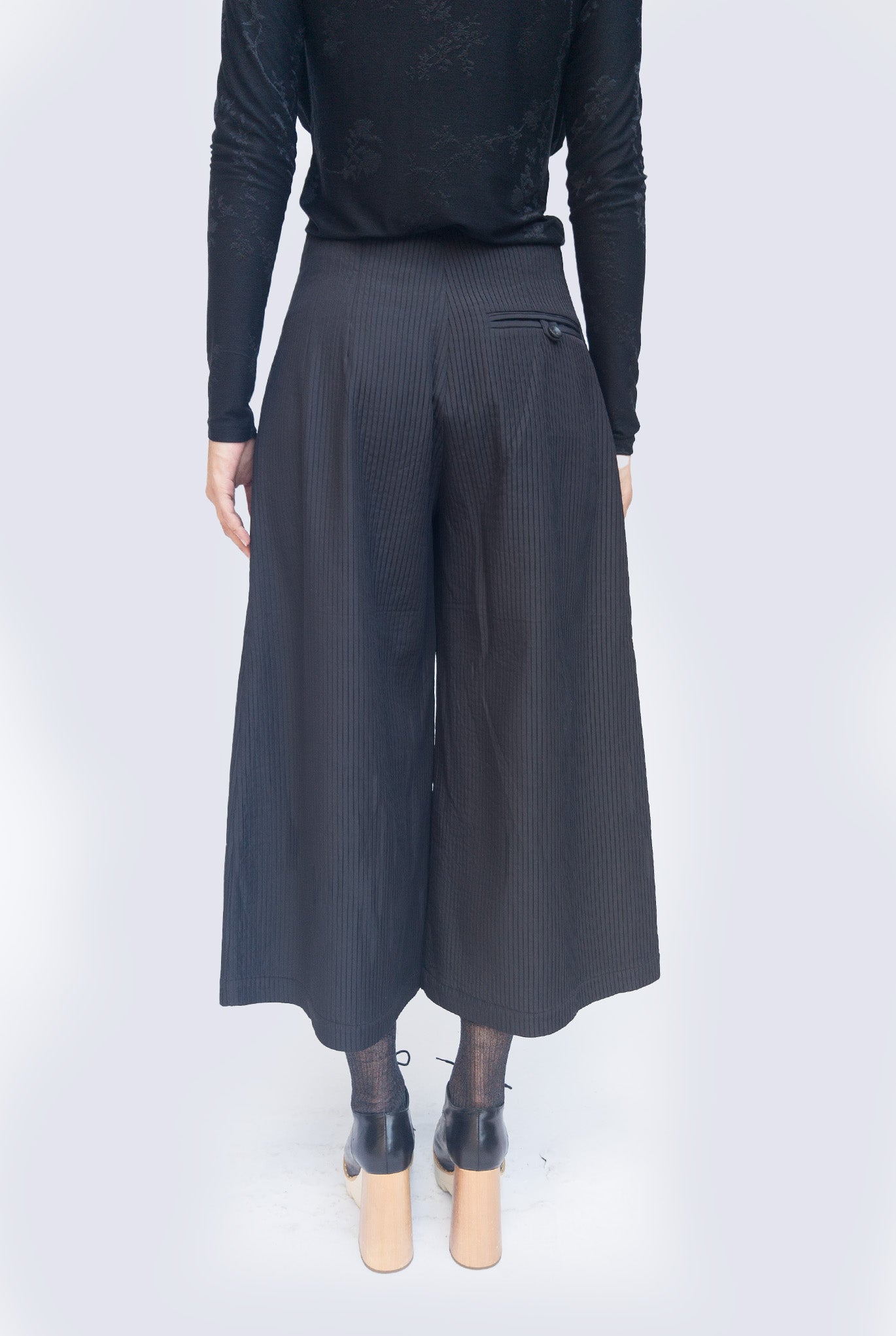 Cropped Flare Pants