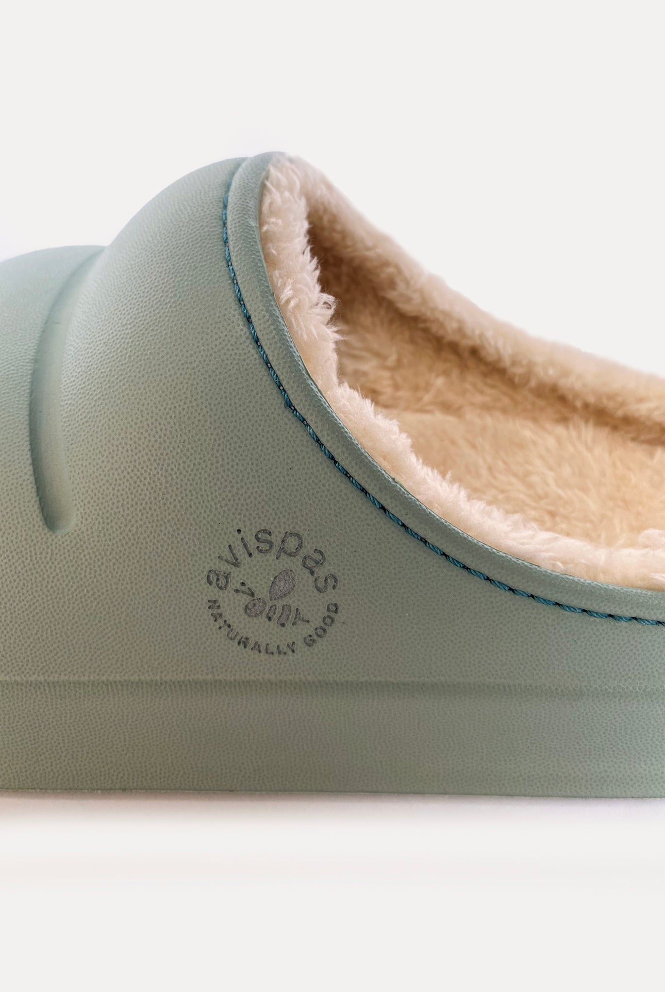 Avispas Green Slippers