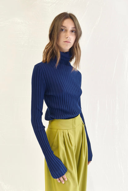 Dolcevita Blue