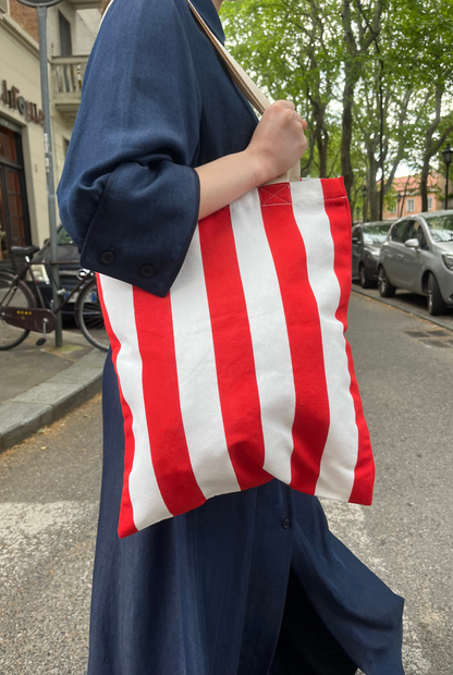 Red Shopper