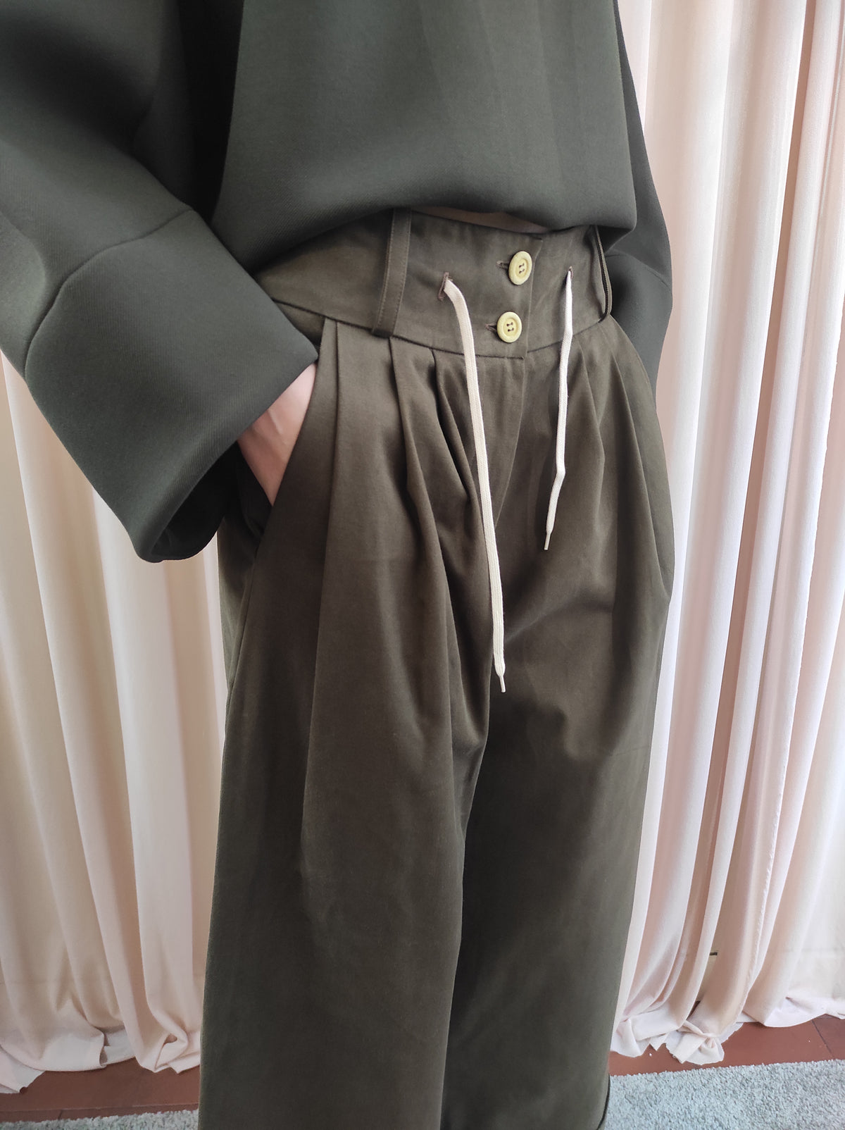 PANTALONE CON COULISSE