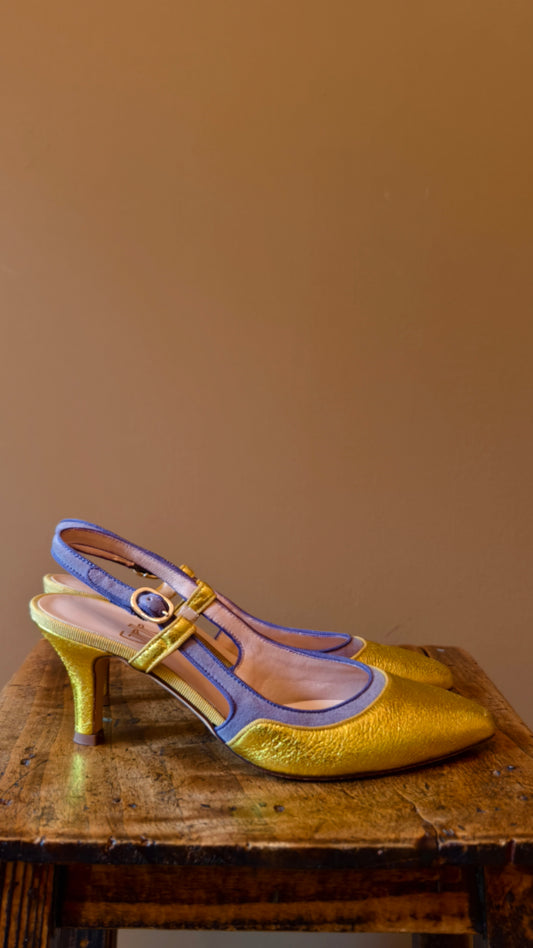 Scarpa con tacco