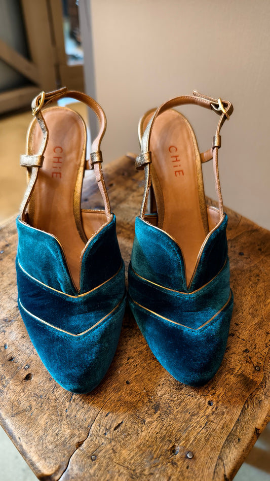 Scarpa con tacco