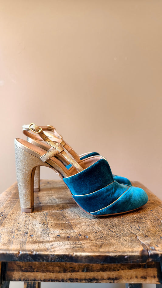 Scarpa con tacco