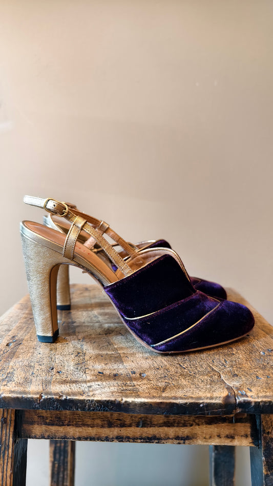 Scarpa con tacco