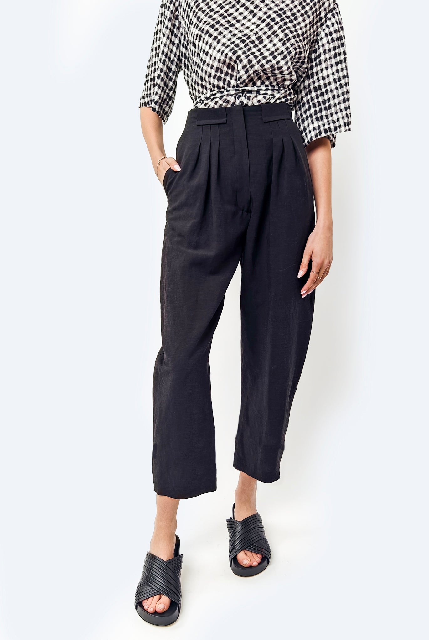 Black Carrot Pant