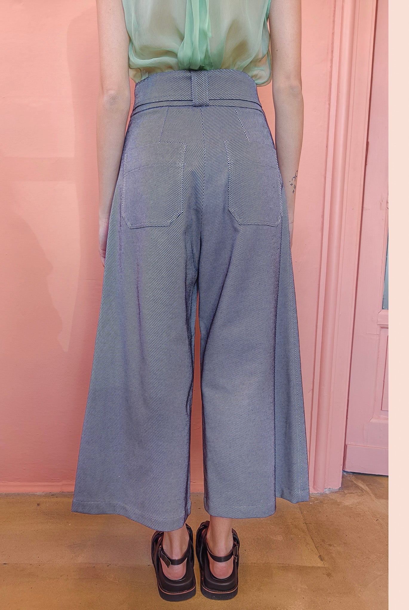 Flare Cropped Pant