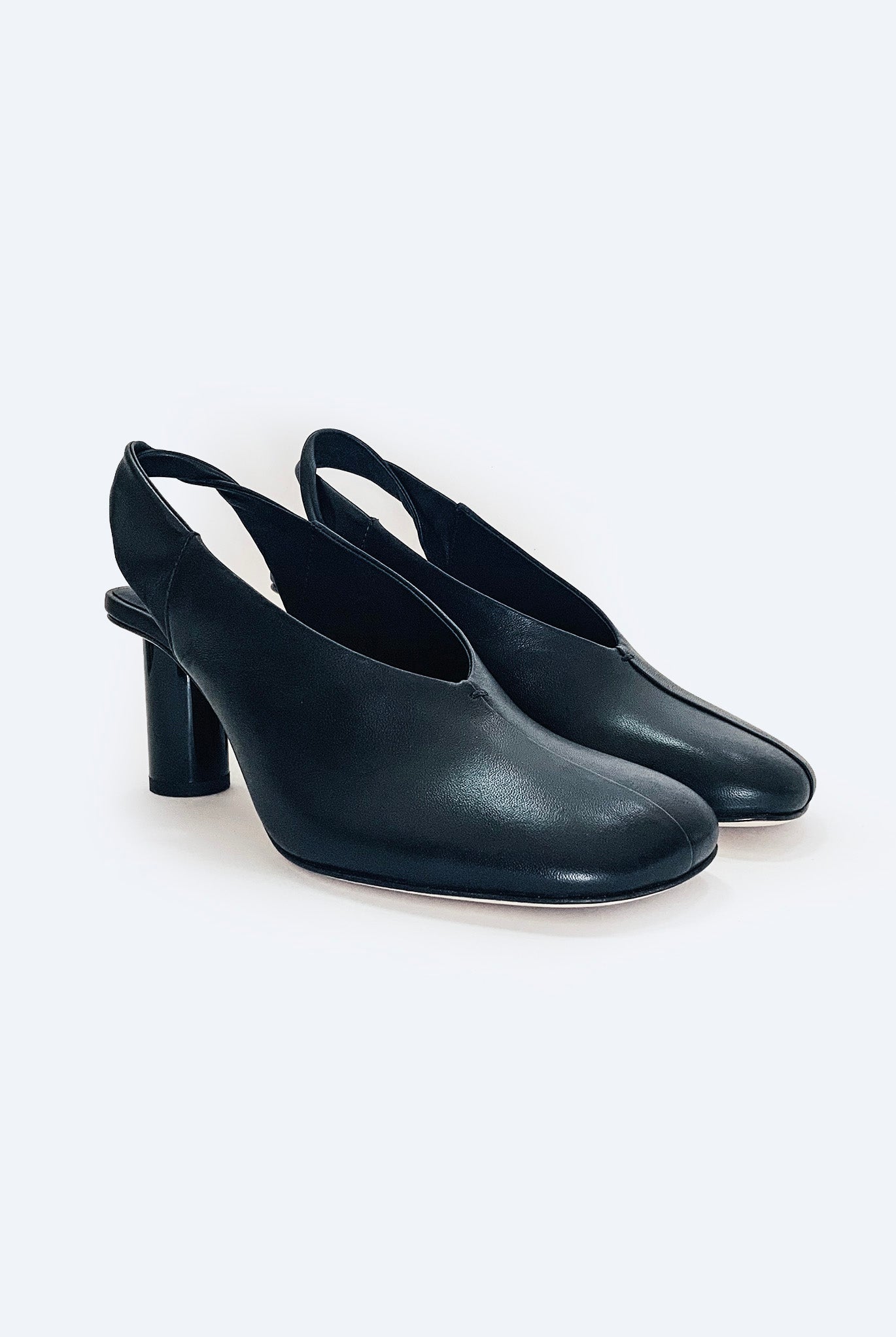Dez- Twist Detailed Cylinder Heel Slinback