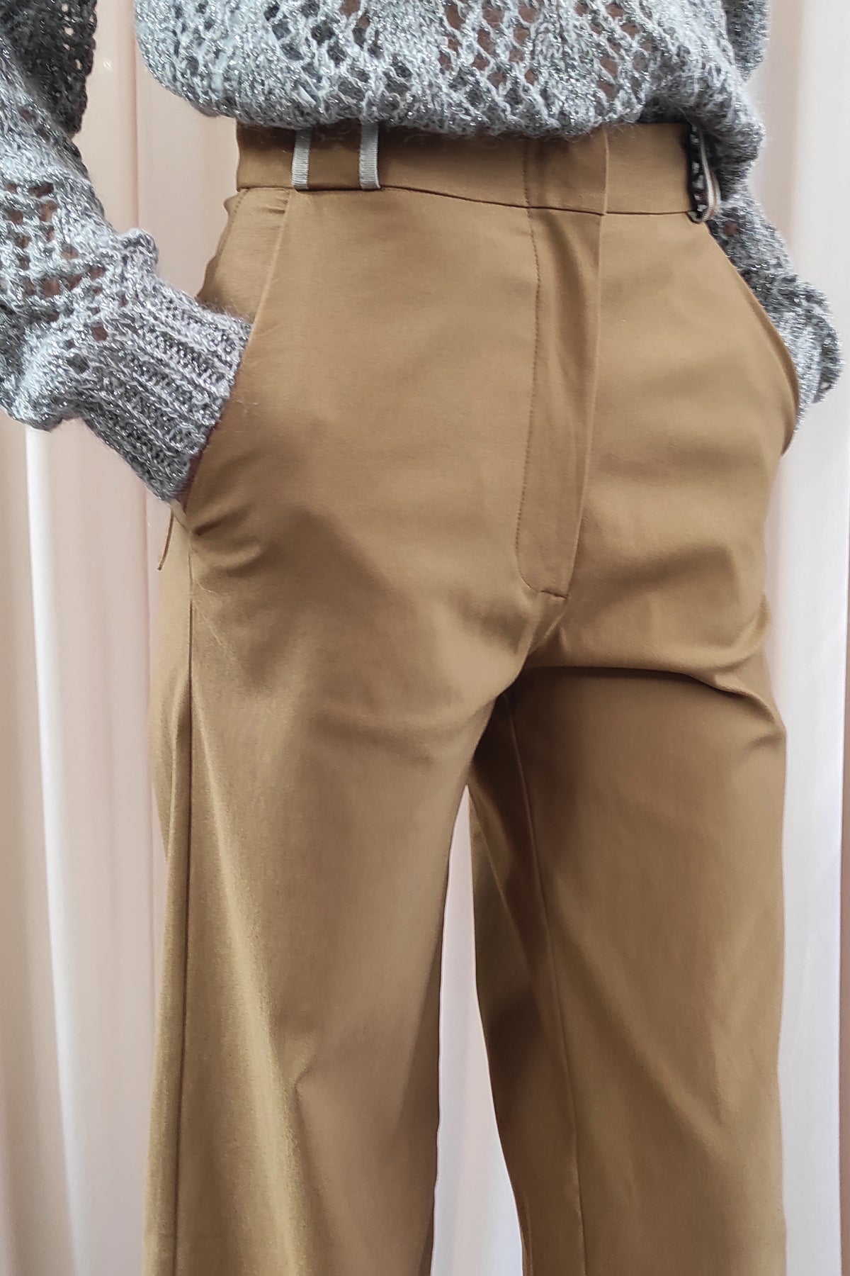 Pantalone gamba ampia