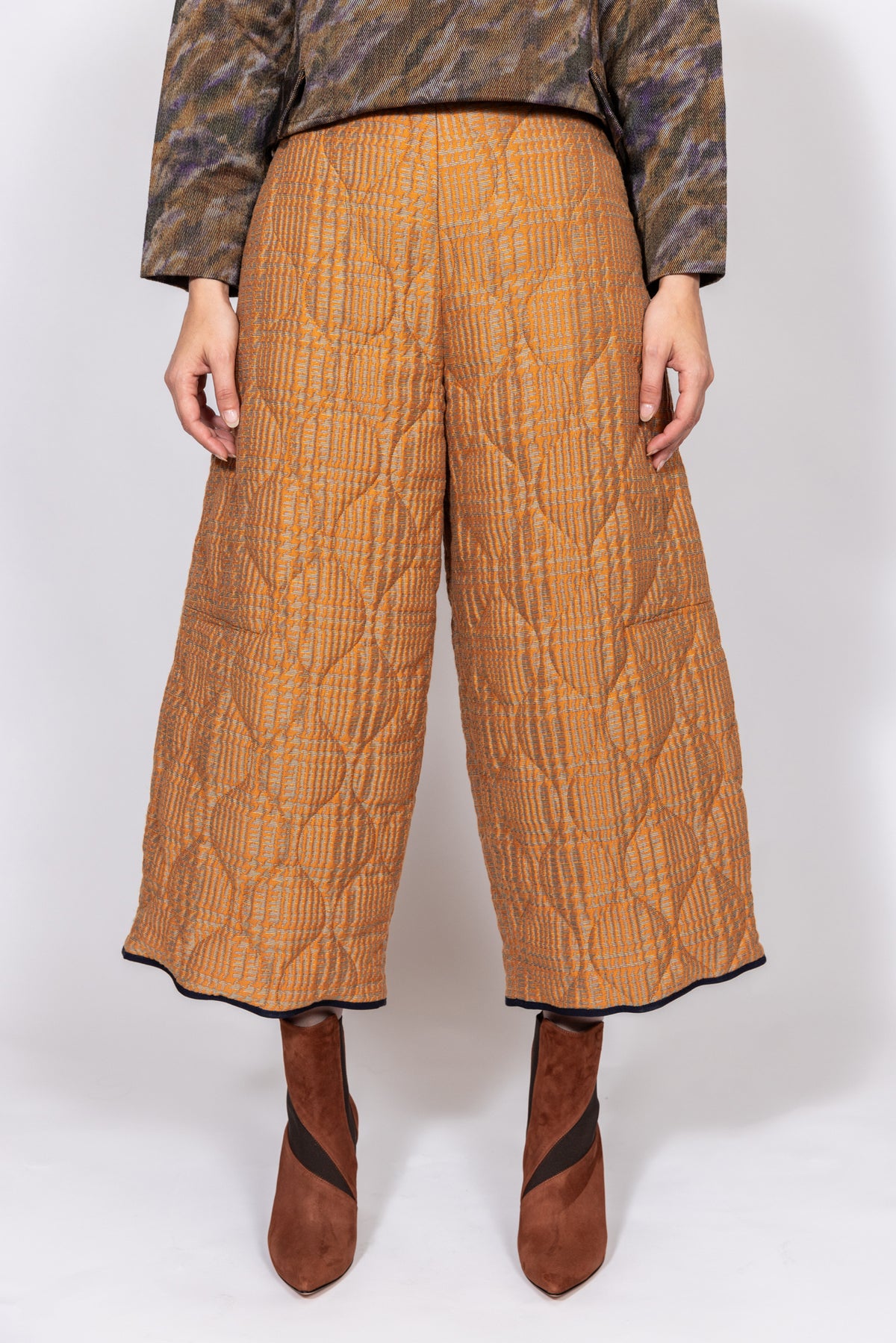 Pantalone culotte in tessuto jacquard imbottito